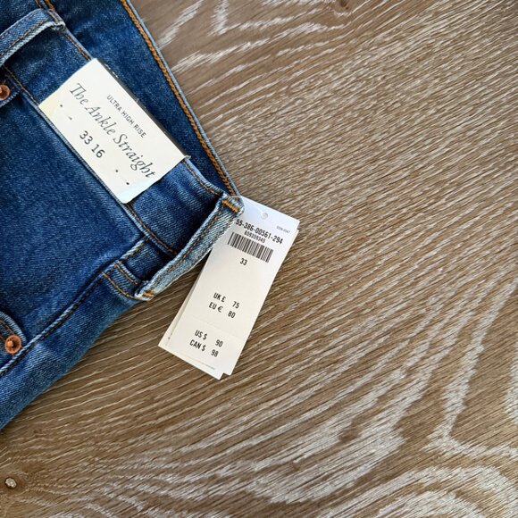 NWT!  Womens Abercrombie & Fitch ultra high rise ankle Straight jeans 16/33 - Picture 3 of 13